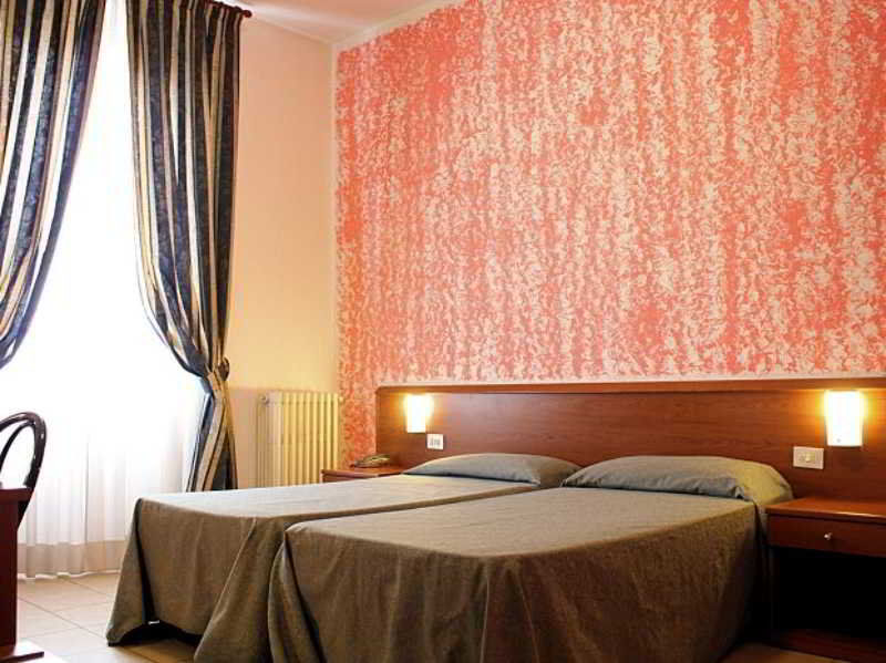Hotel Paradiso Мілан Екстер'єр фото